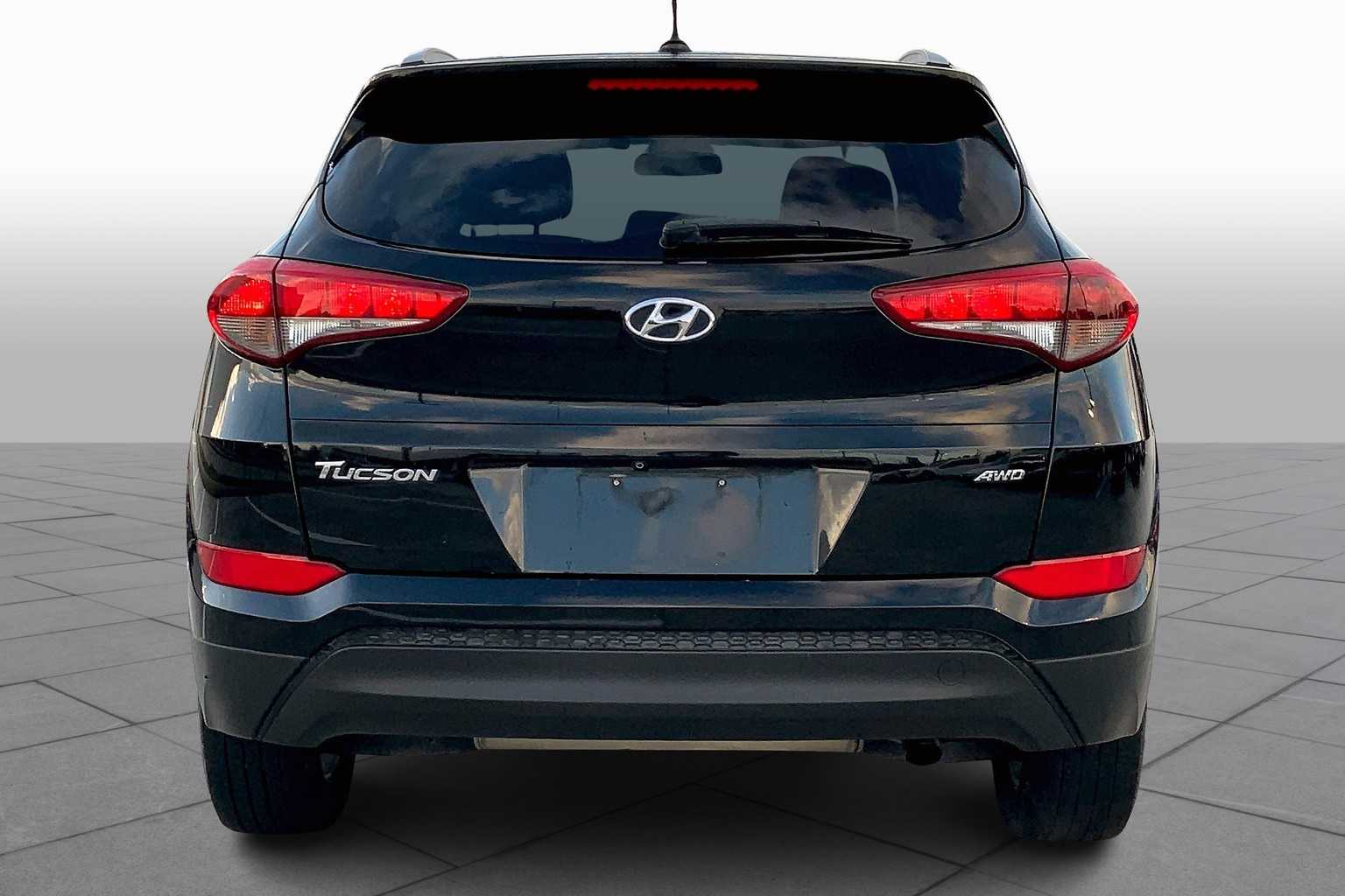 2016 Hyundai Tucson SE photo 3