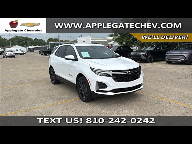 2023 Chevrolet Equinox RS photo 2