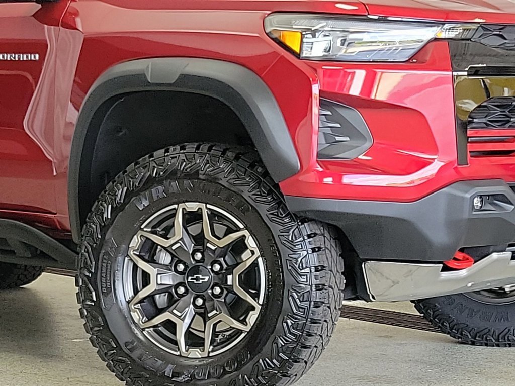 2024 Chevrolet Colorado ZR2 photo 3