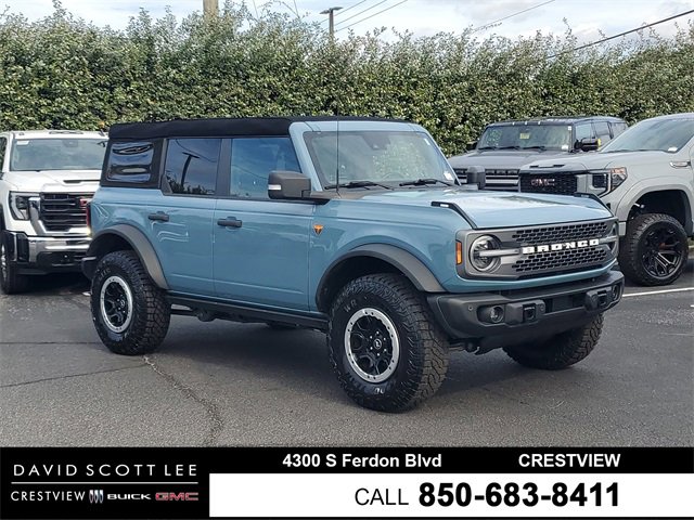 2023 Ford Bronco 4-Door Badlands's photo