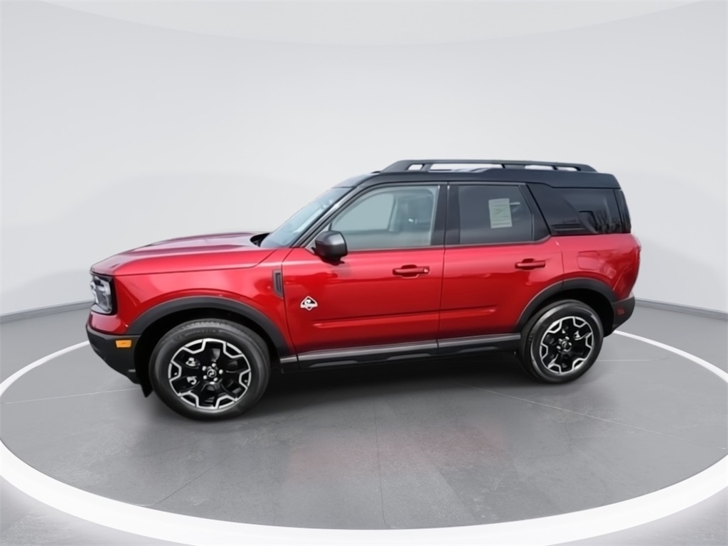 2025 Ford Bronco Sport Outer Banks photo 2