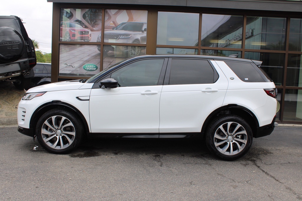 2024 Land Rover Discovery Sport SE photo 2