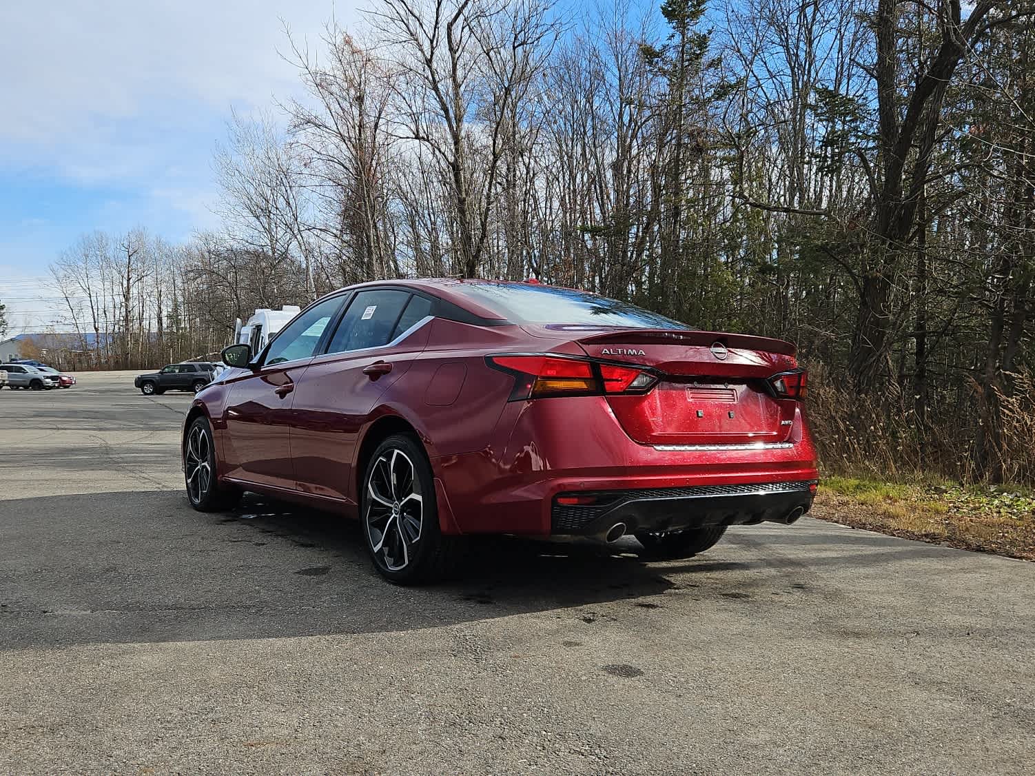 2023 Nissan Altima 2.5 SR photo 2