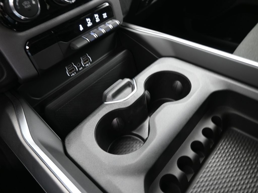 2025 Ram 1500 Big Horn Lone Star photo 4