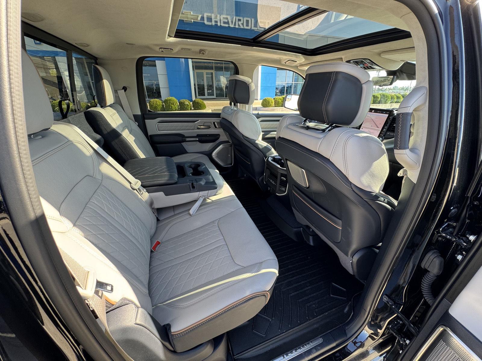 2025 Ram 1500 photo 38