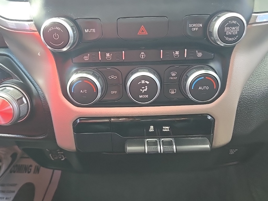 2019 Ram 1500 Laramie photo 20