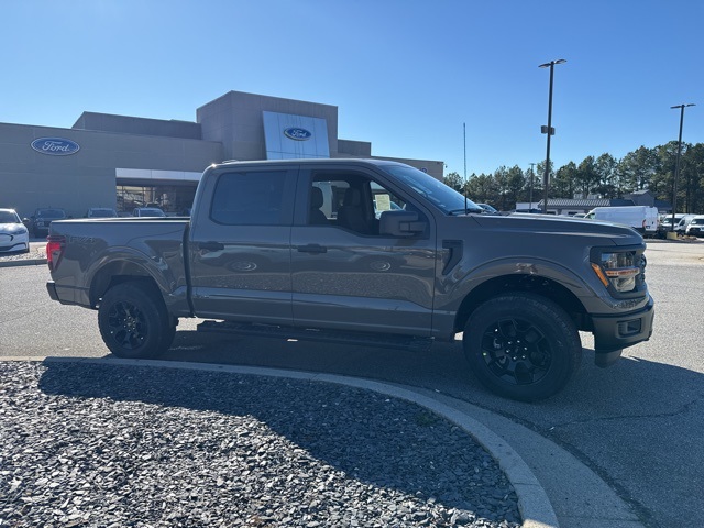 2025 Ford F-150 STX's photo