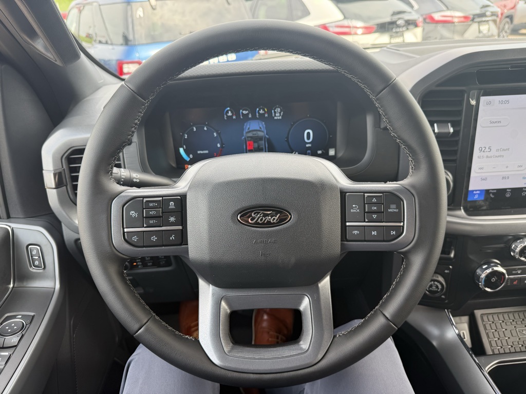 2025 Ford F-150 XLT photo 22