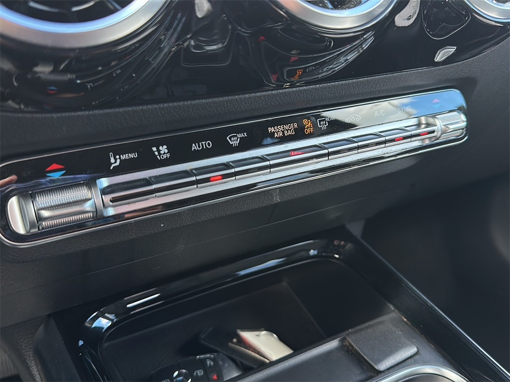 2022 Mercedes Benz GLA 250 4MATIC photo 18