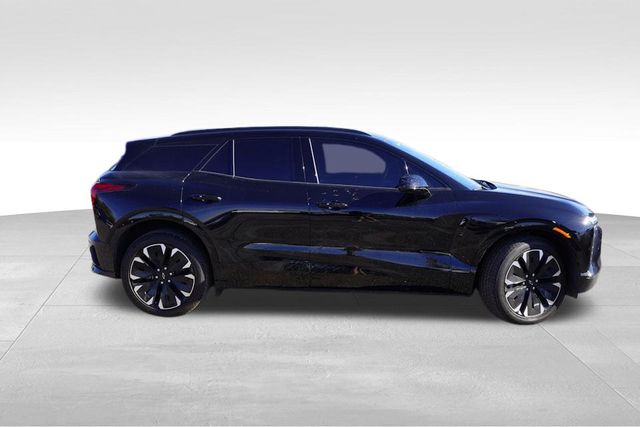 2024 Chevrolet Blazer EV RS photo 2