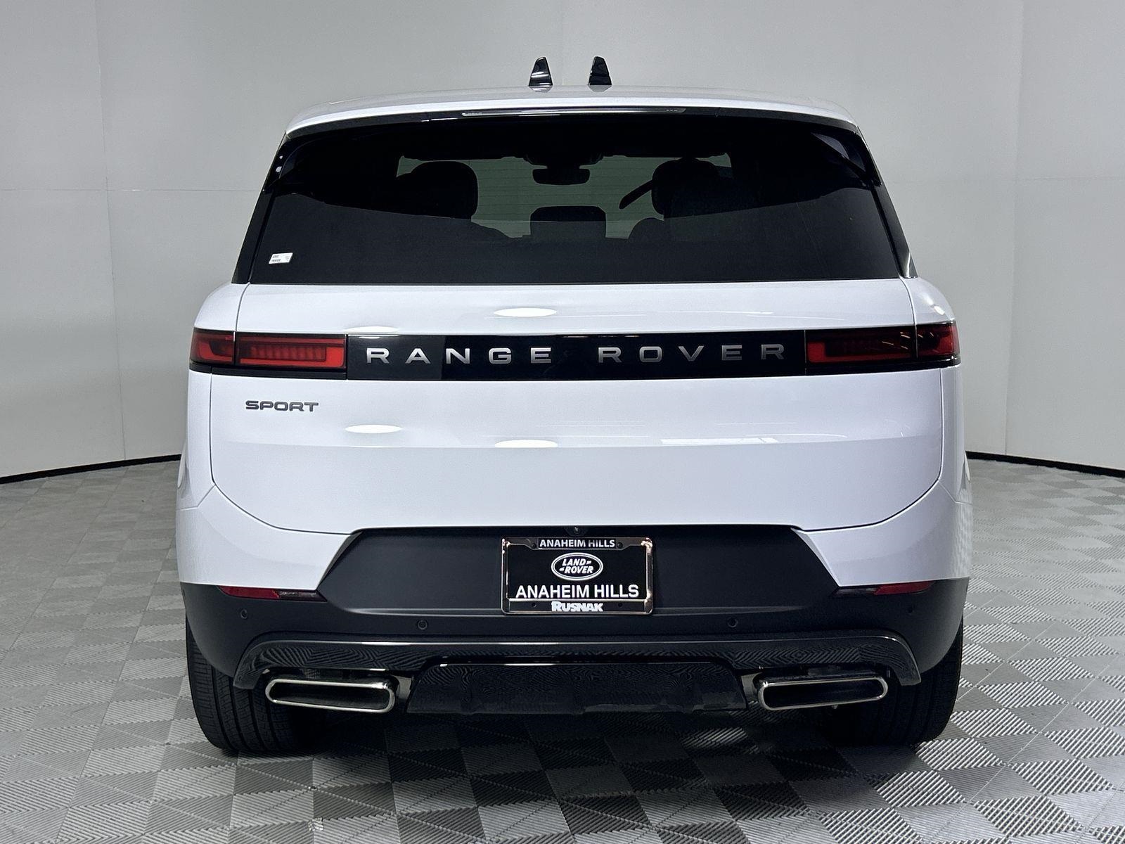 2025 Land Rover Range Rover Sport SE photo 4