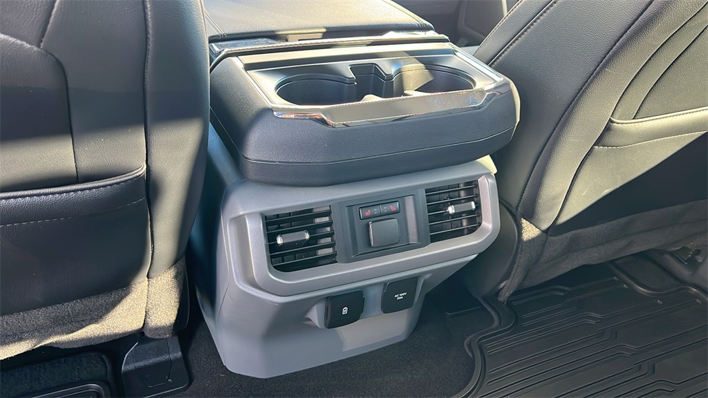 2024 Ford F-150 Lariat photo 4