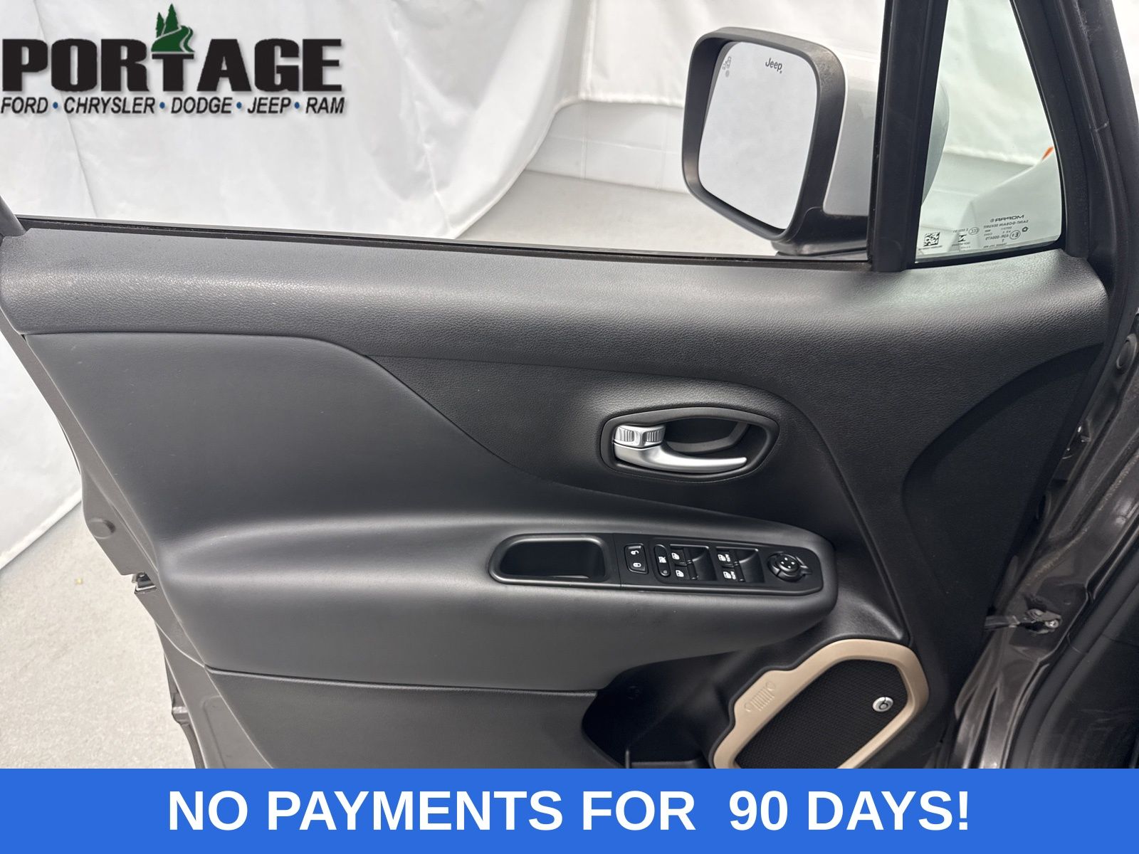2017 Jeep Renegade Limited photo 11
