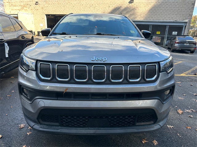 2022 Jeep Compass Latitude photo 2