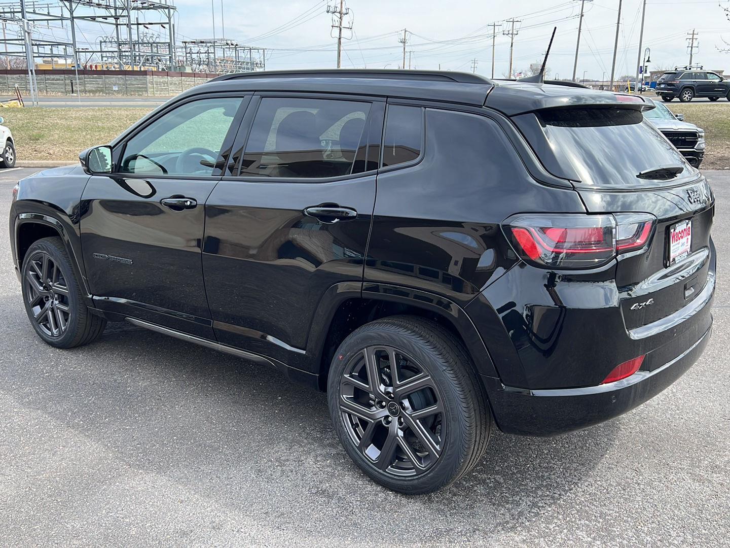 2025 Jeep Compass Limited photo 4
