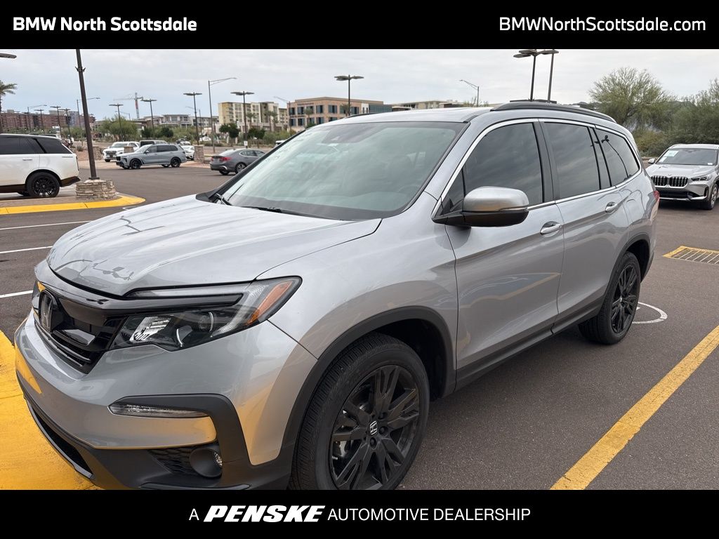 2022 Honda Pilot SE's photo