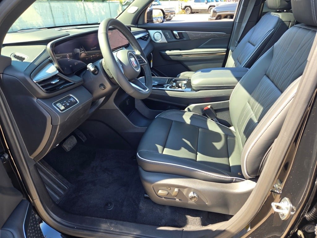 2026 Buick Enclave Avenir photo 17