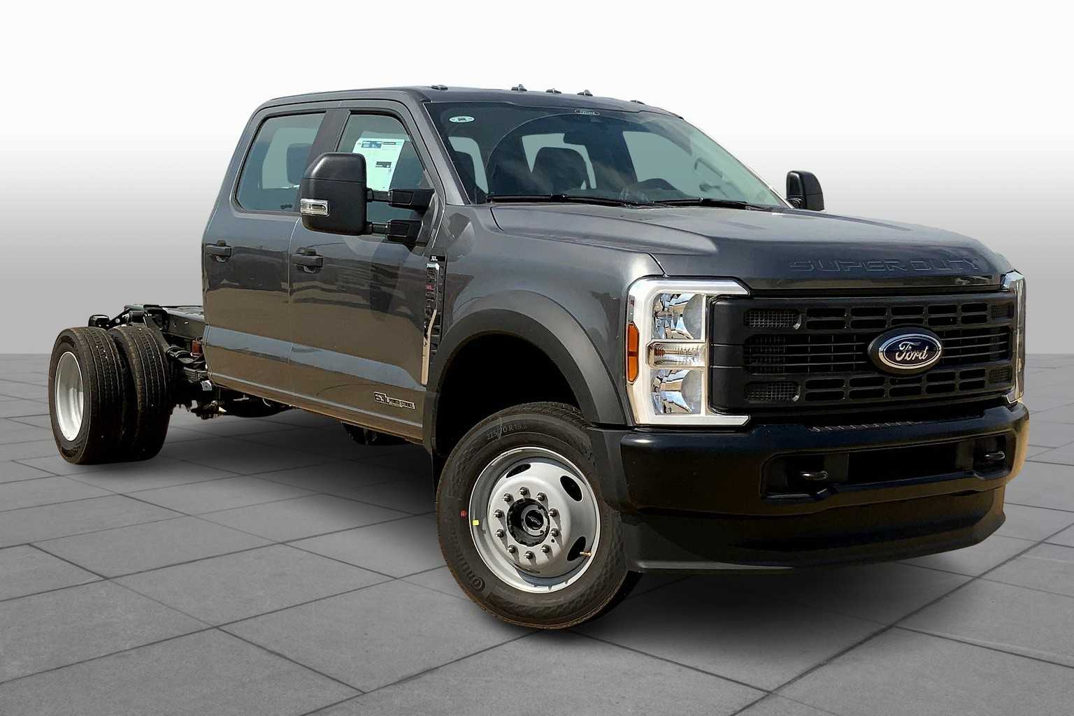 2026 Ford F-450 XL photo 2