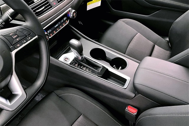 2025 Nissan Altima 2.5 SV Special Edition photo 8