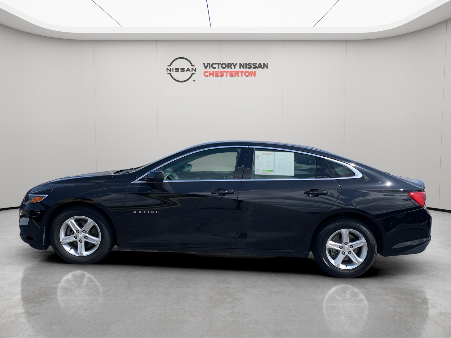 Used 2023 Chevrolet Malibu 1LT with VIN 1G1ZD5ST0PF205379 for sale in Chesterton, IN