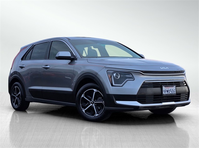 2025 Kia Niro LX's photo