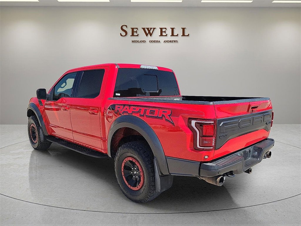 2018 Ford F-150 Raptor photo 2