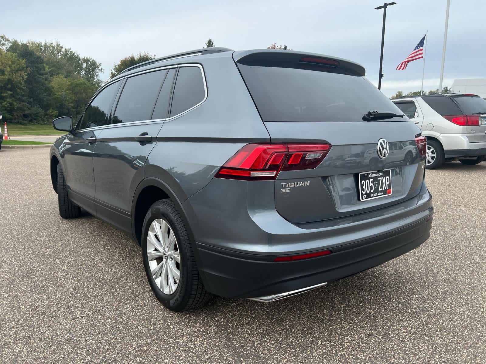 2019 Volkswagen Tiguan SE photo 4