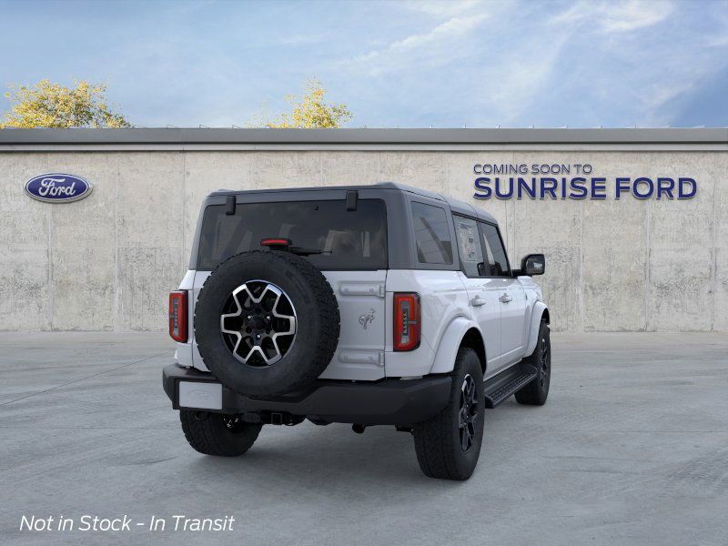 2025 Ford Bronco Outer Banks photo 8