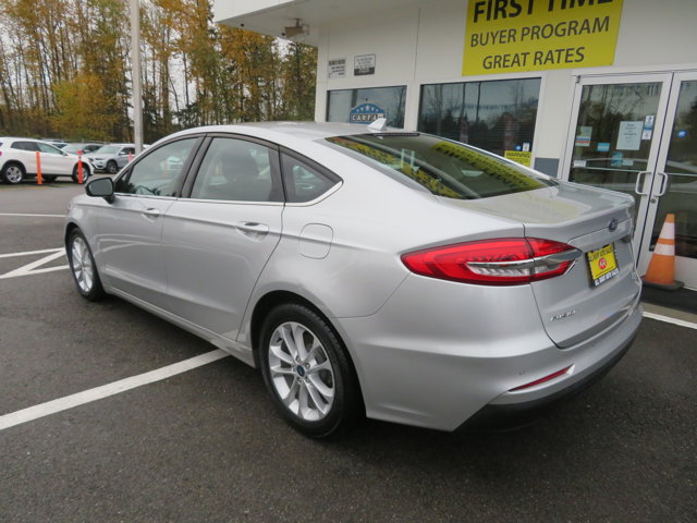 2019 Ford Fusion SE photo 3