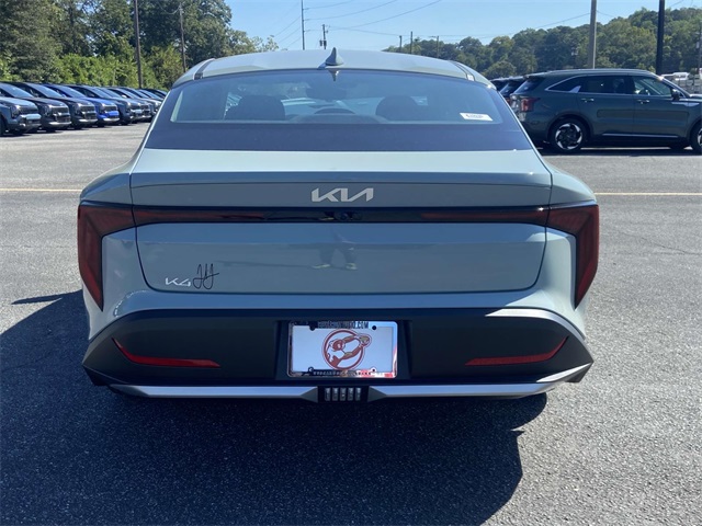 2025 Kia K4 LXS photo 3