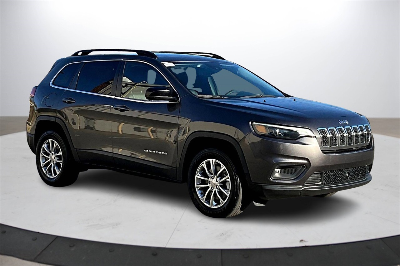 2022 Jeep Cherokee Latitude Lux photo 2