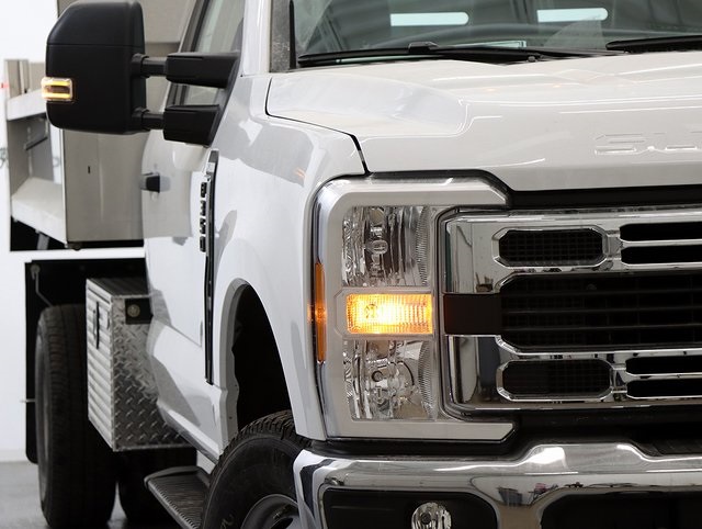 2024 Ford F-350 XL photo 4