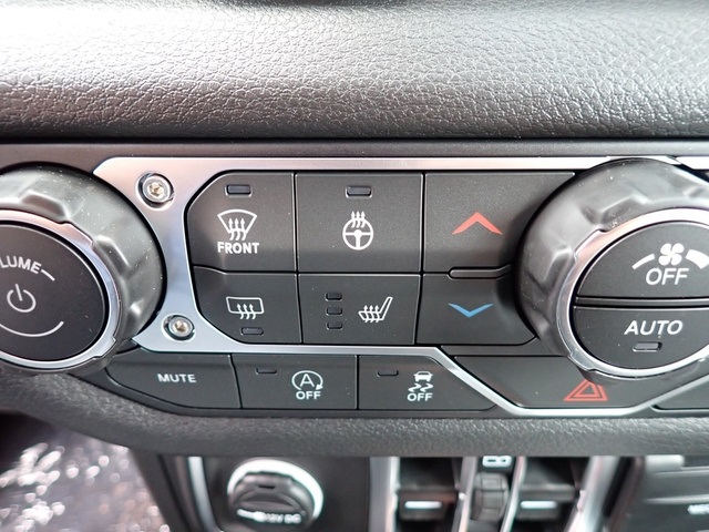 2025 Jeep Wrangler Sport S photo 17