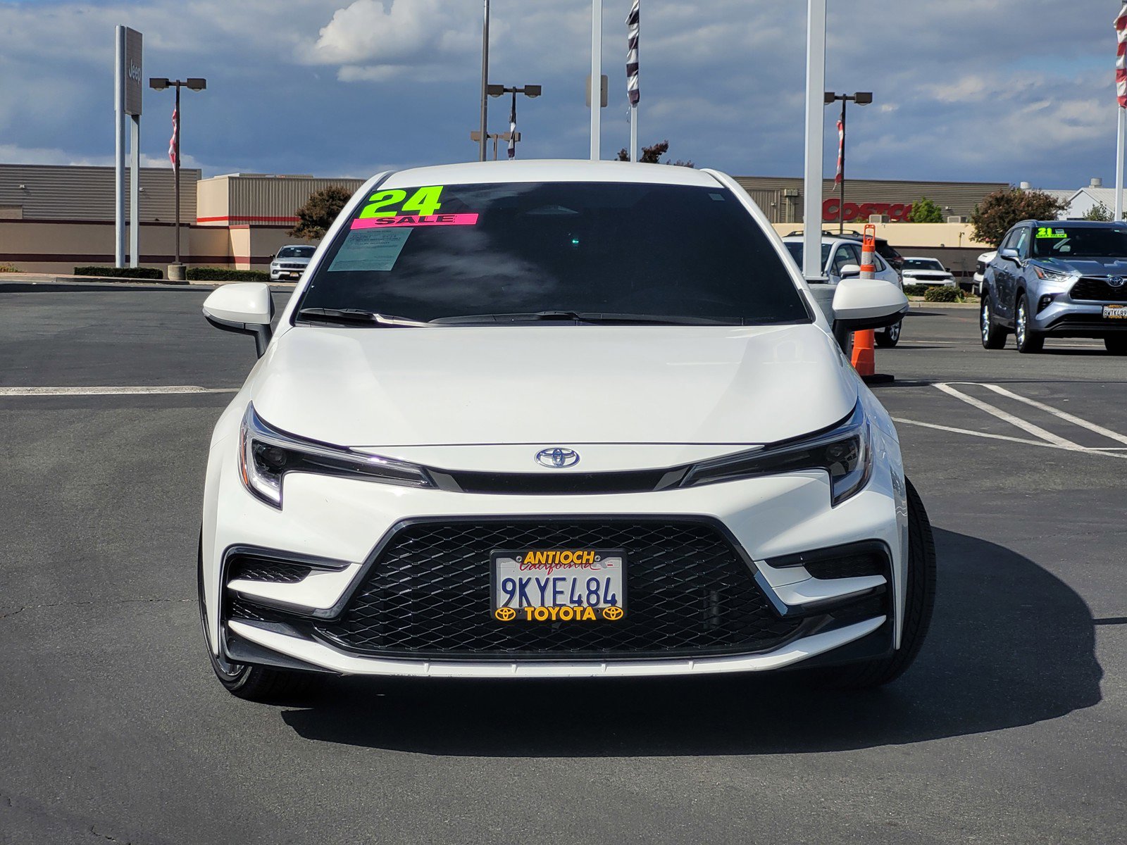 2024 Toyota Corolla SE photo 2