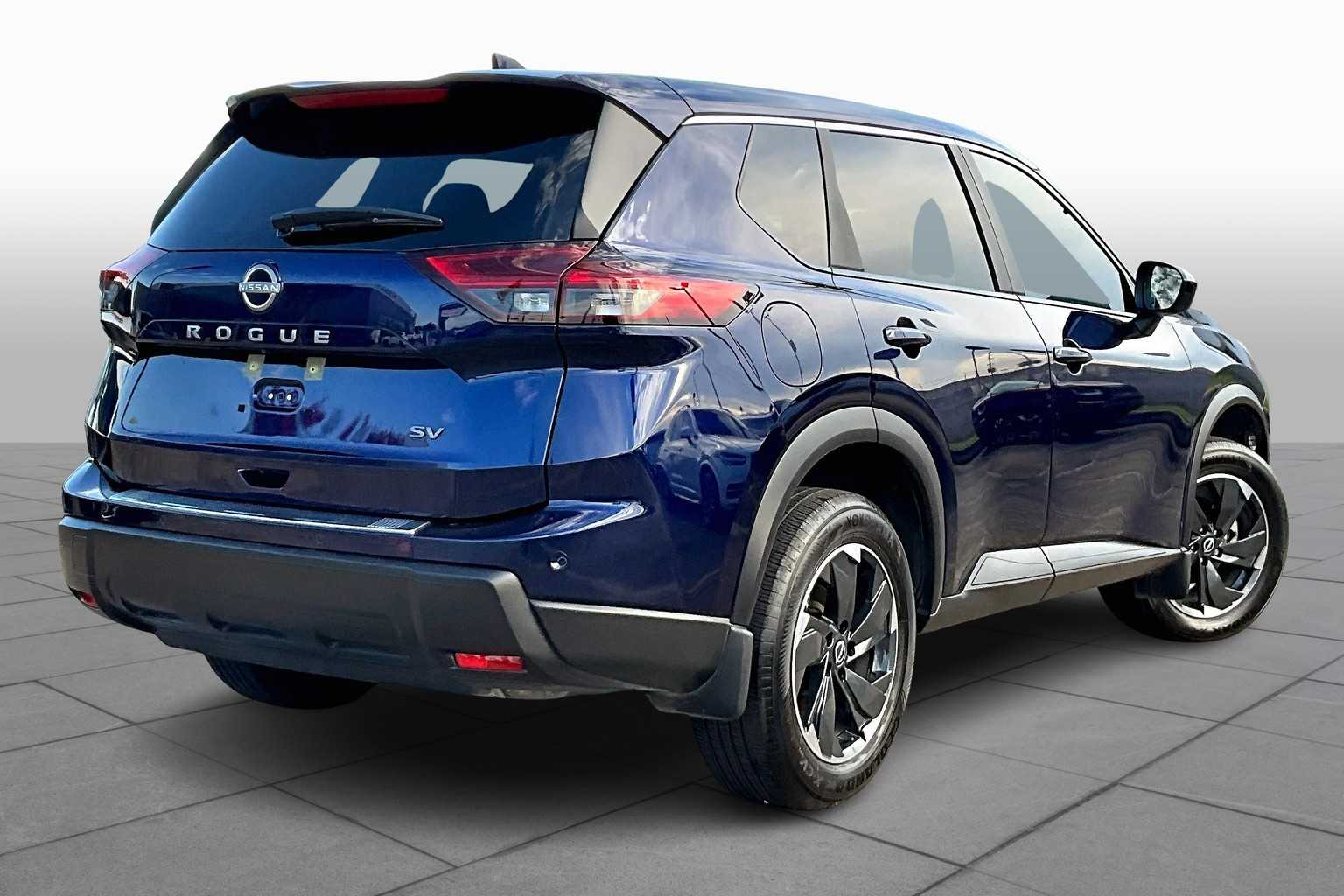 2024 Nissan Rogue SV photo 11