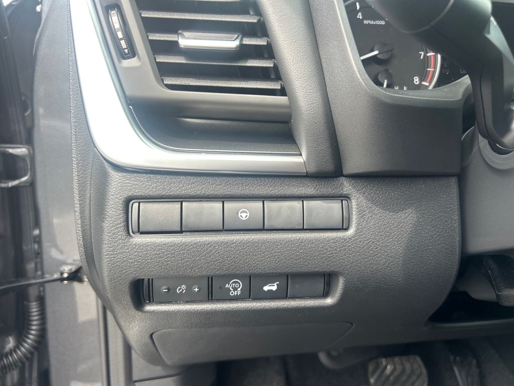2026 Nissan Rogue SV photo 29