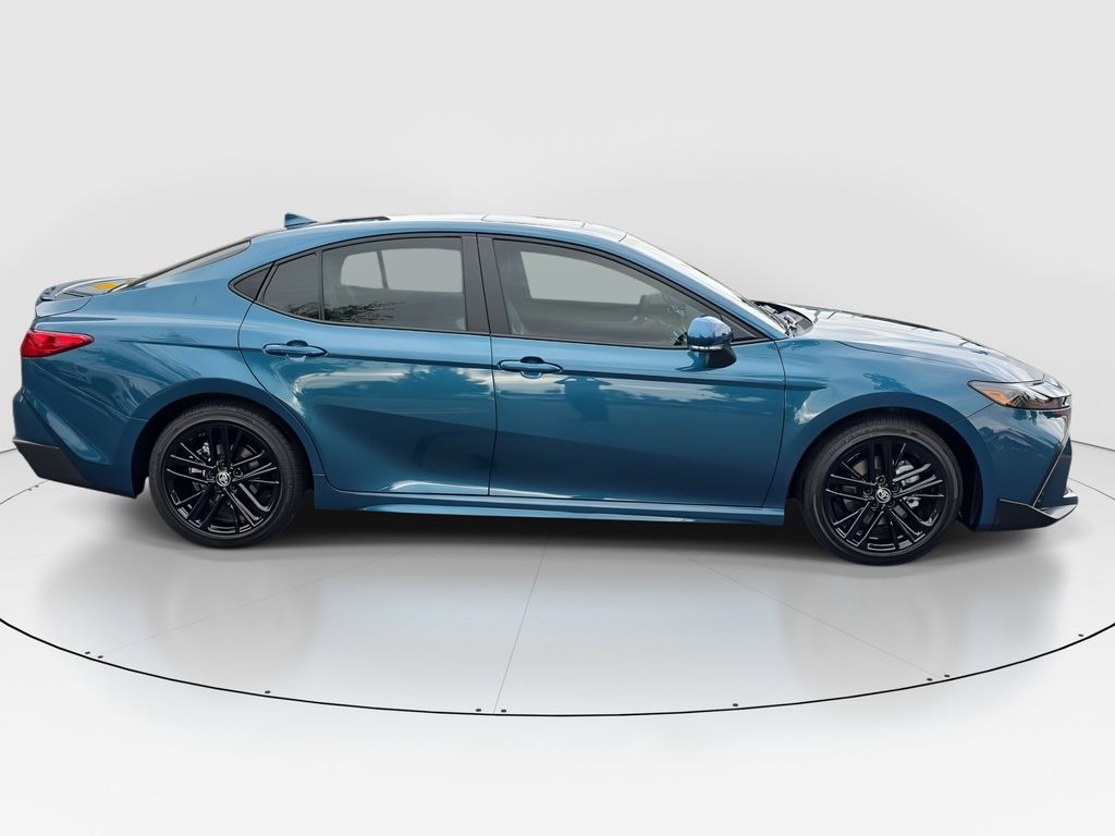 2025 Toyota Camry photo 4