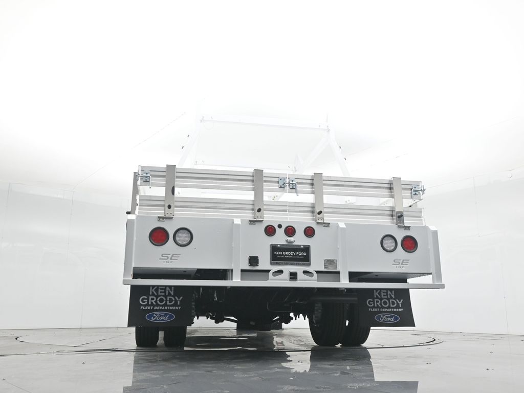 2025 Ford F-450 photo 49