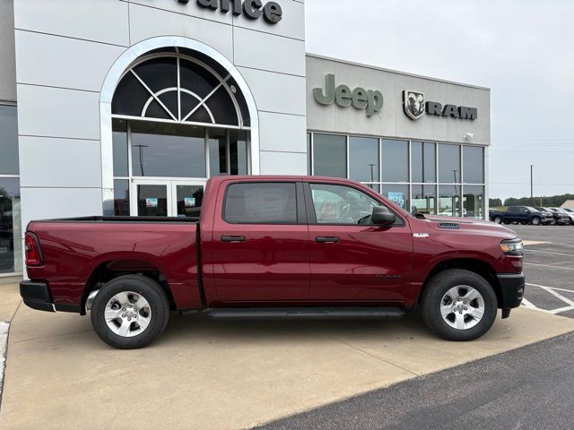 2025 Ram 1500 Tradesman photo 4