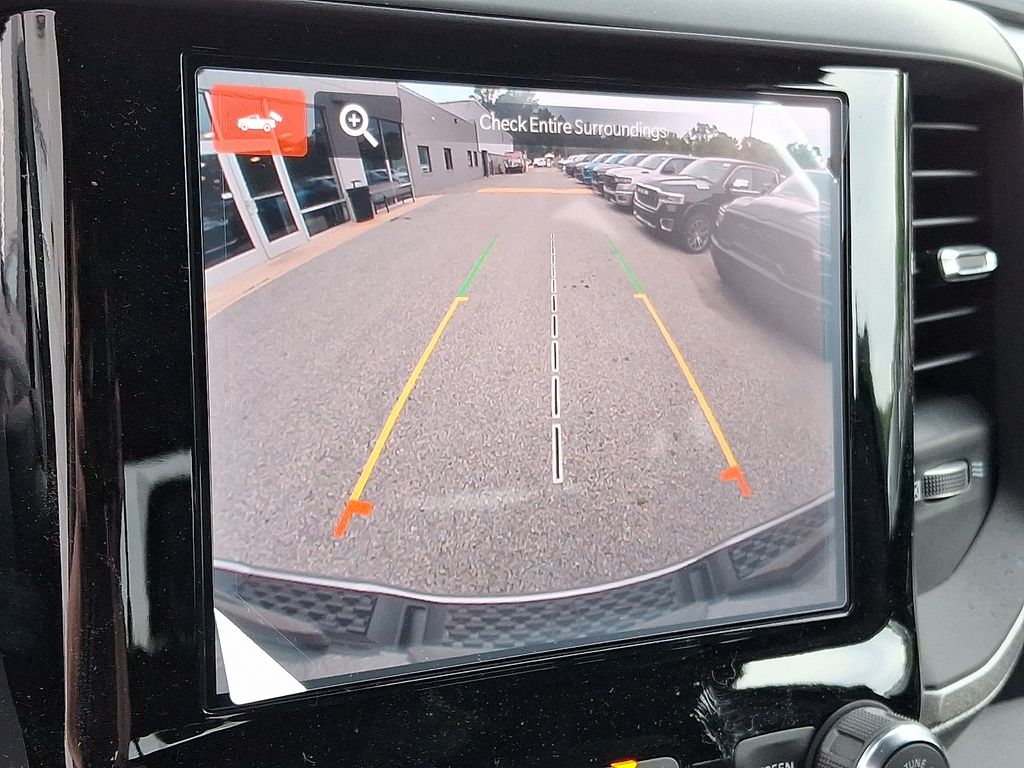 2025 Ram 1500 Tradesman photo 11