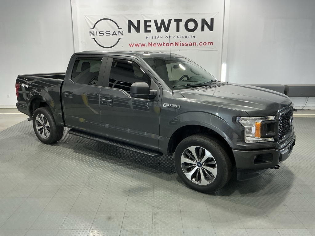 2019 Ford F-150 XL's photo