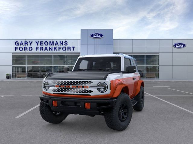 2025 Ford Bronco First Edition photo 2
