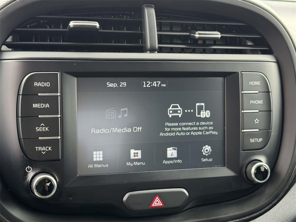 2021 Kia Soul LX photo 17
