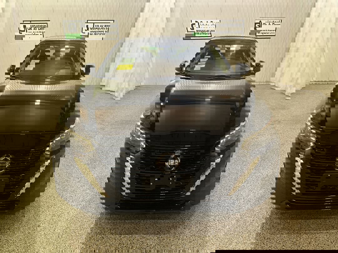 2025 Nissan Sentra SV photo 2