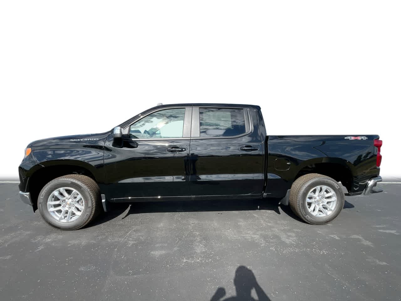 2026 Chevrolet Silverado 1500 LT photo 4
