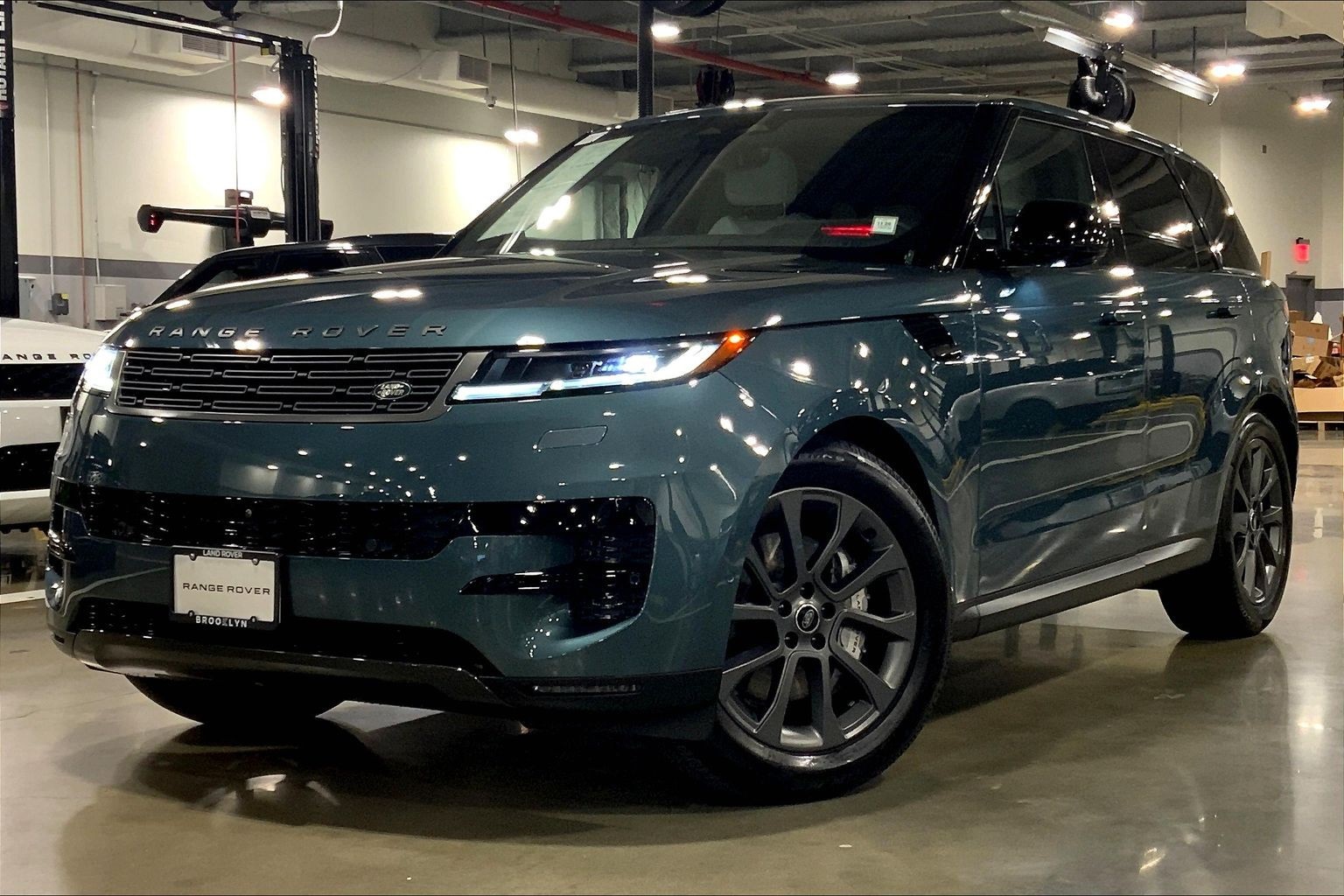 2025 Land Rover Range Rover Sport S's photo