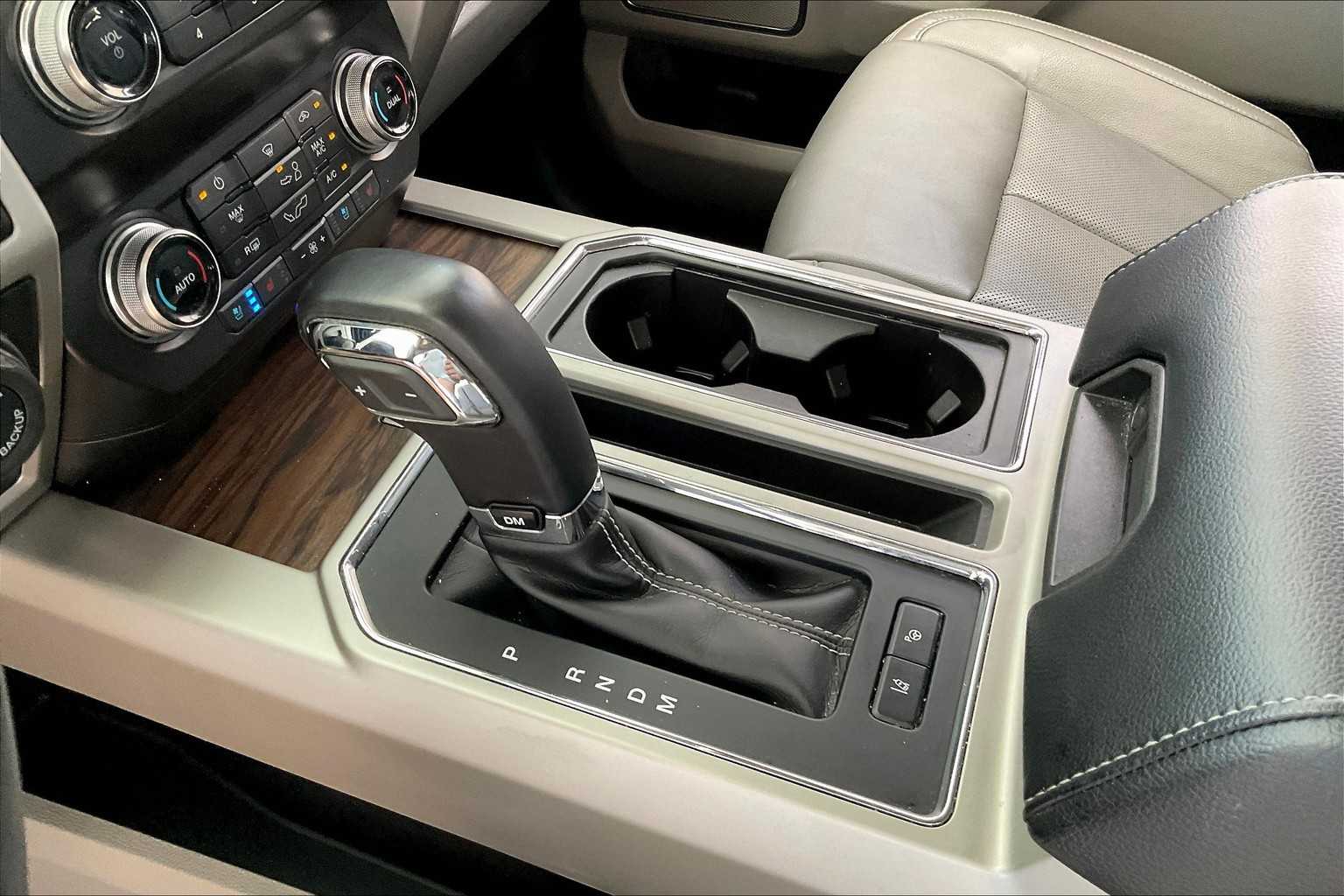 2020 Ford F-150 Lariat photo 15