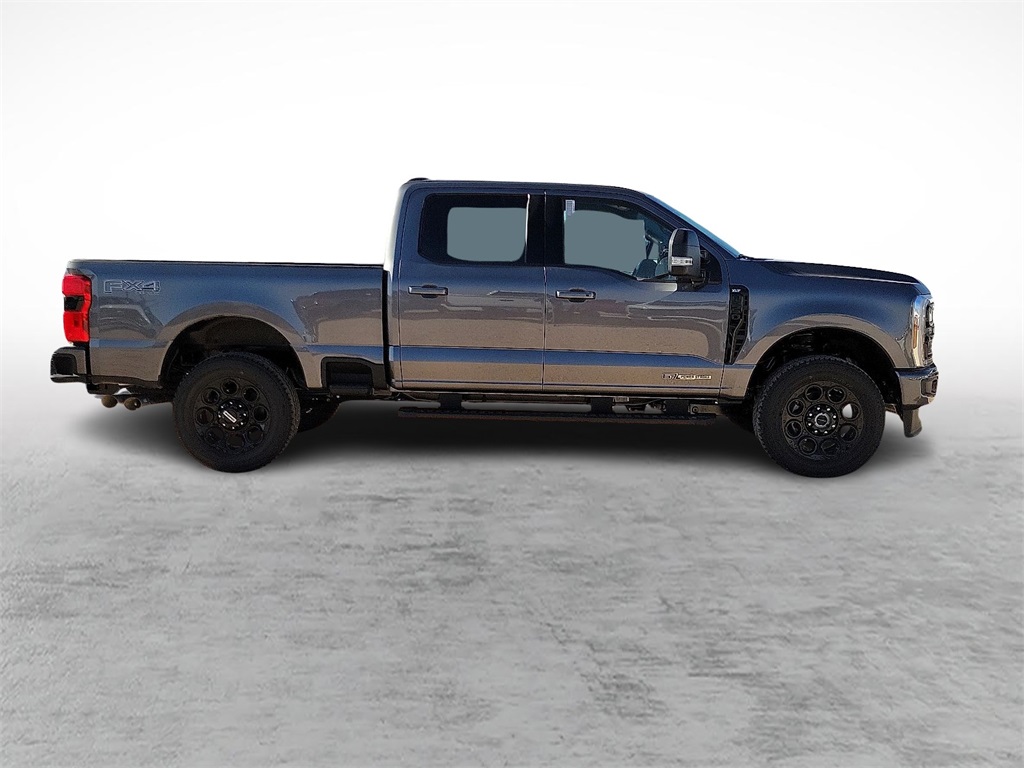 2025 Ford F-250 photo 12