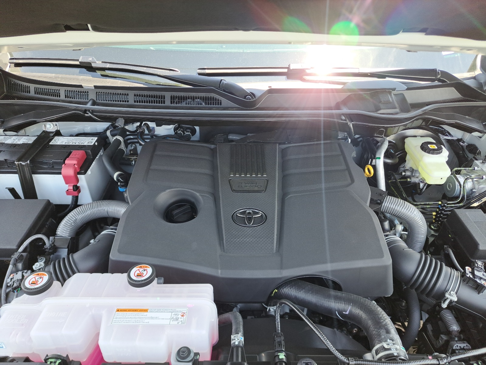 2025 Toyota Tundra SR5 CrewMax photo 13