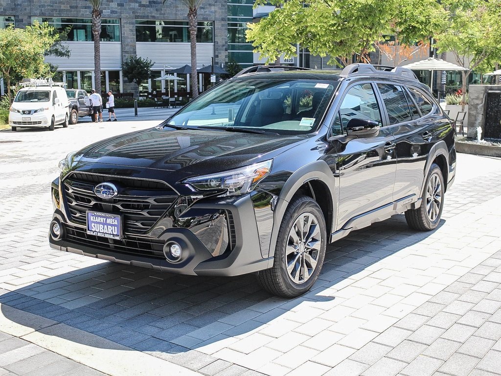 2025 Subaru Outback Onyx Edition photo 3